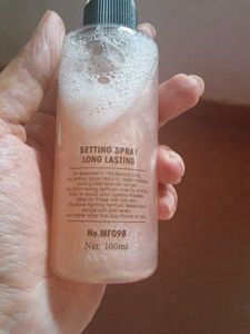 Liquid Glow Setting Spray