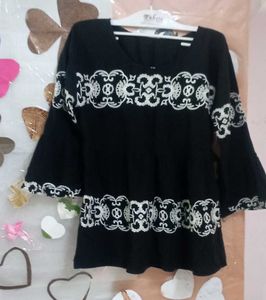 2 Combo Embroidered Bell Sleeve Tunics - Set of C