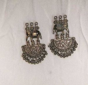 Earrings& Chorchet Flowers Clip