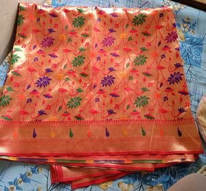 Banarasi Silk Katan Paithani Golden Saree♥️
