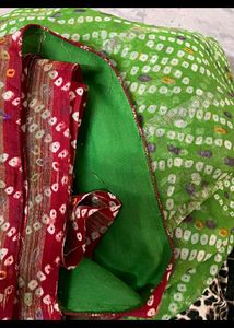 green bhandej print saree☘️