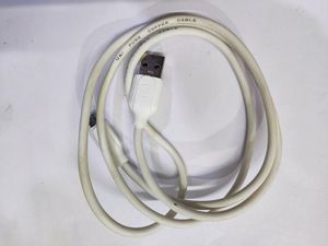 U&amp;i V8 2.4A Data Cable