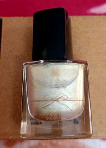 Avon Pro Color Nail Paints Set Of 2