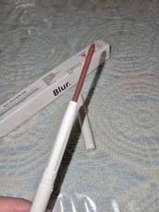 Blur Kajal + Lip Liner