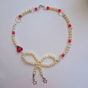 Bella Pearl Bow Necklace