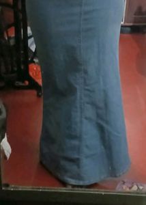 I Want To Sell A Denim Skirt