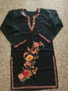 Beautiful Embroidered Kurti