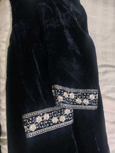 Elegant Embroidered velvet  Kurta set with net dup