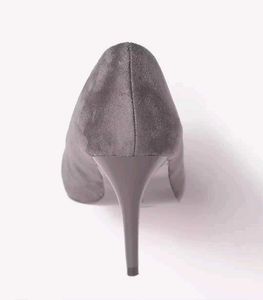 Dressberry Gray Pointed Heels