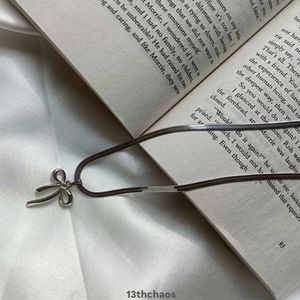 Bow Necklace