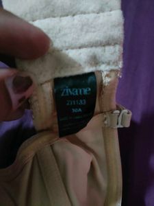 Nude bra With Deattachable Straps