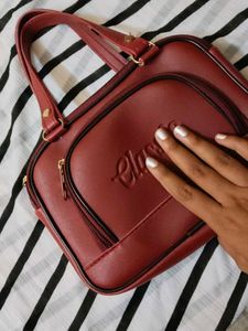 Make Offer:-Vintage &#39;Classic&#39; Handbag