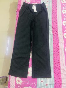 FOREVER NEW Striped straight leg Pants