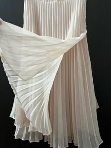 Elegant Pleated Midi Dress
