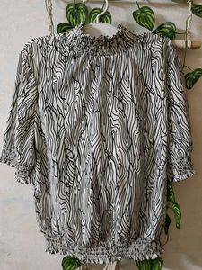 Turtle Neck Printed Top