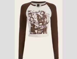 Raglan Sleeves Graphic Print Long Sleeve Crop Top