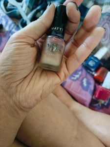 10 Branded Nail Polish Bundle