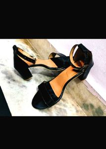 Trending Combo Sandal 👠