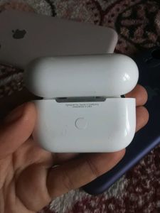 Apple AirPods Pro (1st Gen)