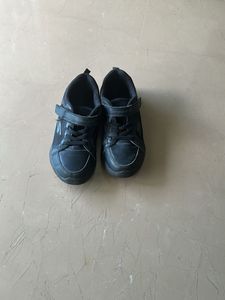 Black Sneakers