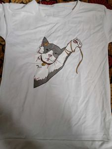 White Tshirt