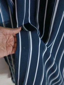 Striped Women&#39;s kurti
