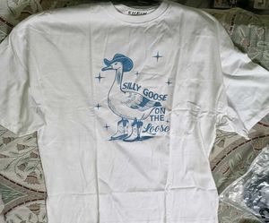 Silly Goose Graphic T shirt