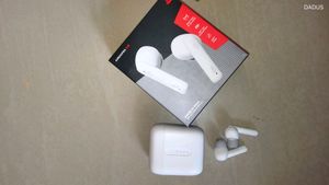 NEW LAUNCHED AIRPODS OF BOAT 148