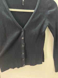 Black Cropped Cardigan