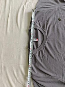 T-shirt set of 5  Size xxl/Xl plain half sleeves