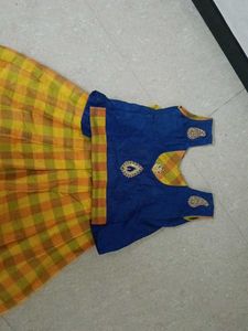 Cute Pattu Pavadai