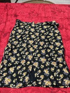 Dressberry Floral Print Skirt