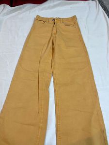 Straight Jeans