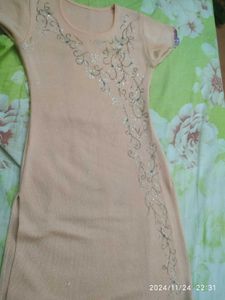 Peach Colour Embroidered Suit With Beautiful Stoll