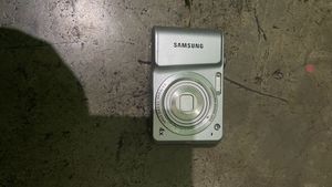 Samsung ES25 Digital Camera With Battery