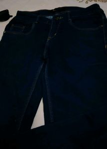 Stylish Dark Skinny Jeans