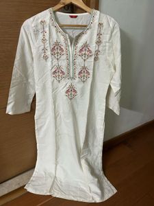 W Embroidered White Kurta