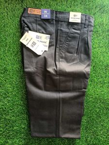 Men&#39;s (Black) 34 Chino pant for casual wear