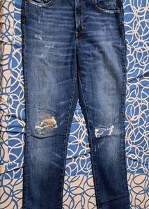 internation brand unisex strechable jeans.