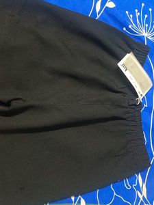 Pant.