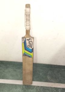 Kookaburra International Sports Dues Bat