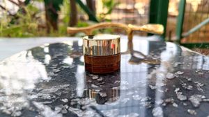 Estee Lauder ANR Eye Cream