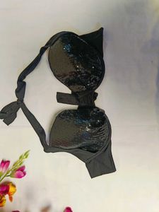 🇳🇿💫♥️ Imported Black Sequin Bikini Top