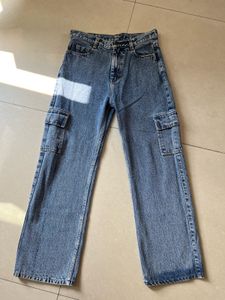 Wide Leg Cargo Jeans