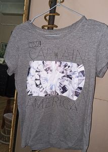 Marvel T-shirt captain America