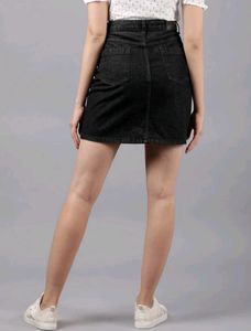 Chic Black Denim Skirt