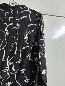 Abstract Face Print Top