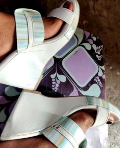 Women White Sandals 👠