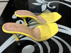 yellow transparent Heels 👠