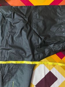 Raincoat For Men With Pyjamas - Black &amp; Lime
